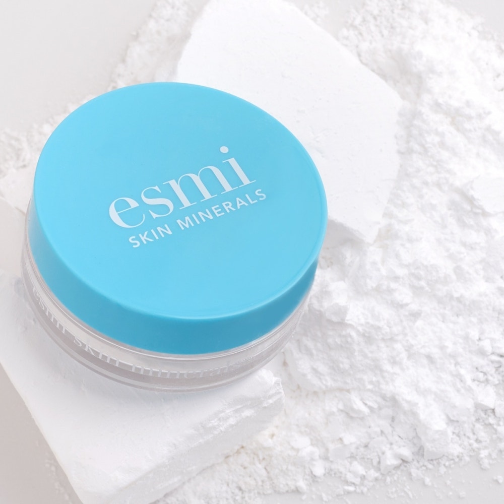 Esmi Translucent Mineral Powder